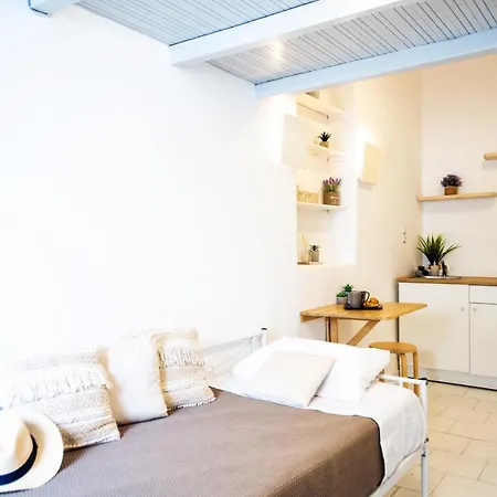 & Maisonette Iii In